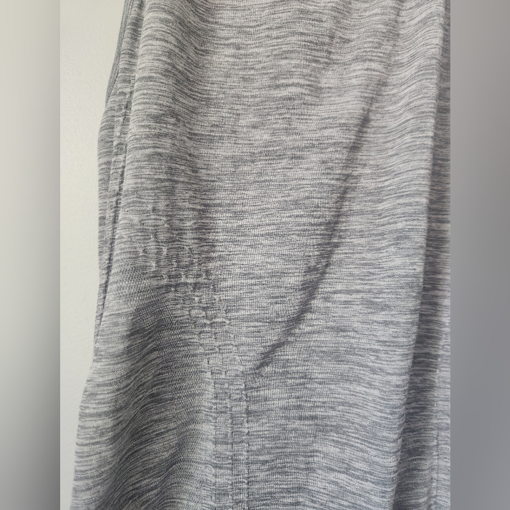 Athleta Speedlight Gray Racerback Tank Top Ruched Side Size Small - Picture 3 of 10